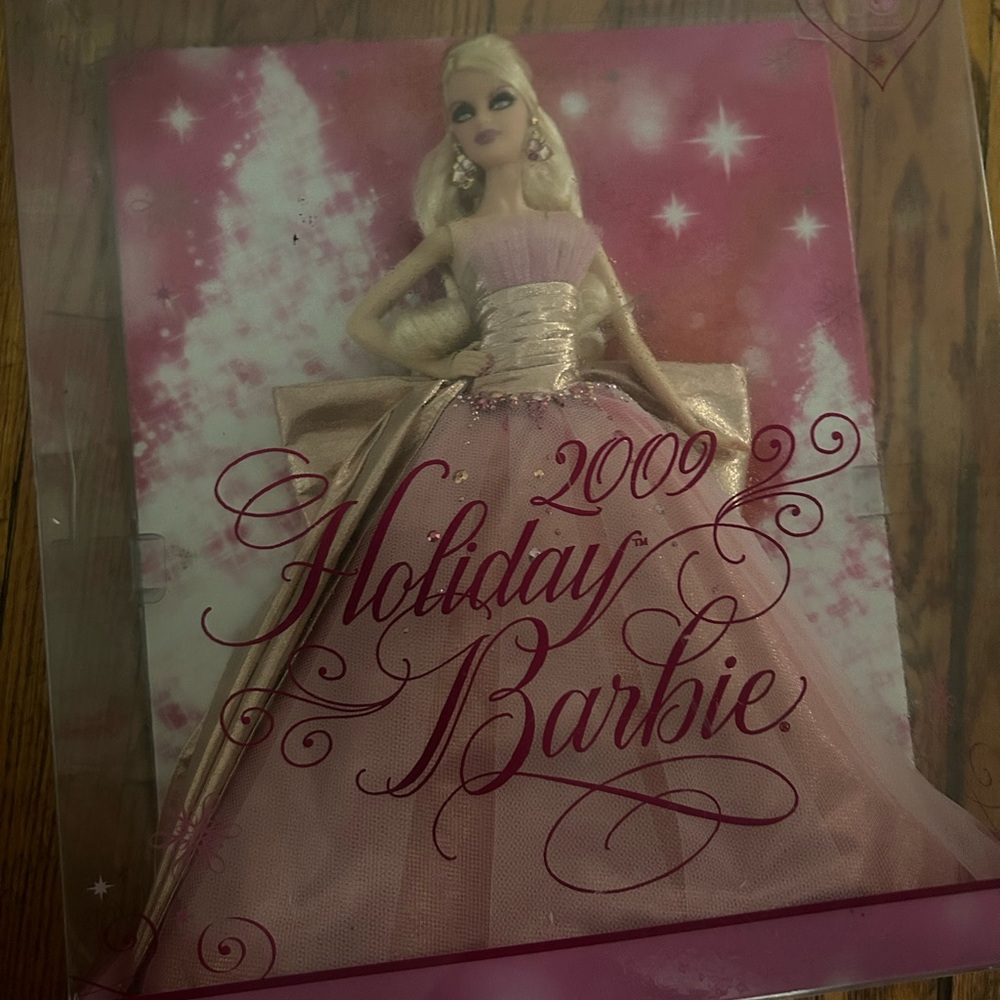 Barbie Pink and Gold 2009 Holiday Collector Doll